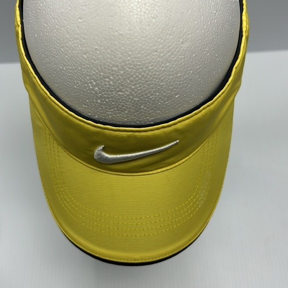Nike‎ Golf VRS 20XI Swoosh Logo Embroidered Adjustable Athletic Visor Yellow Hat - Picture 5 of 8